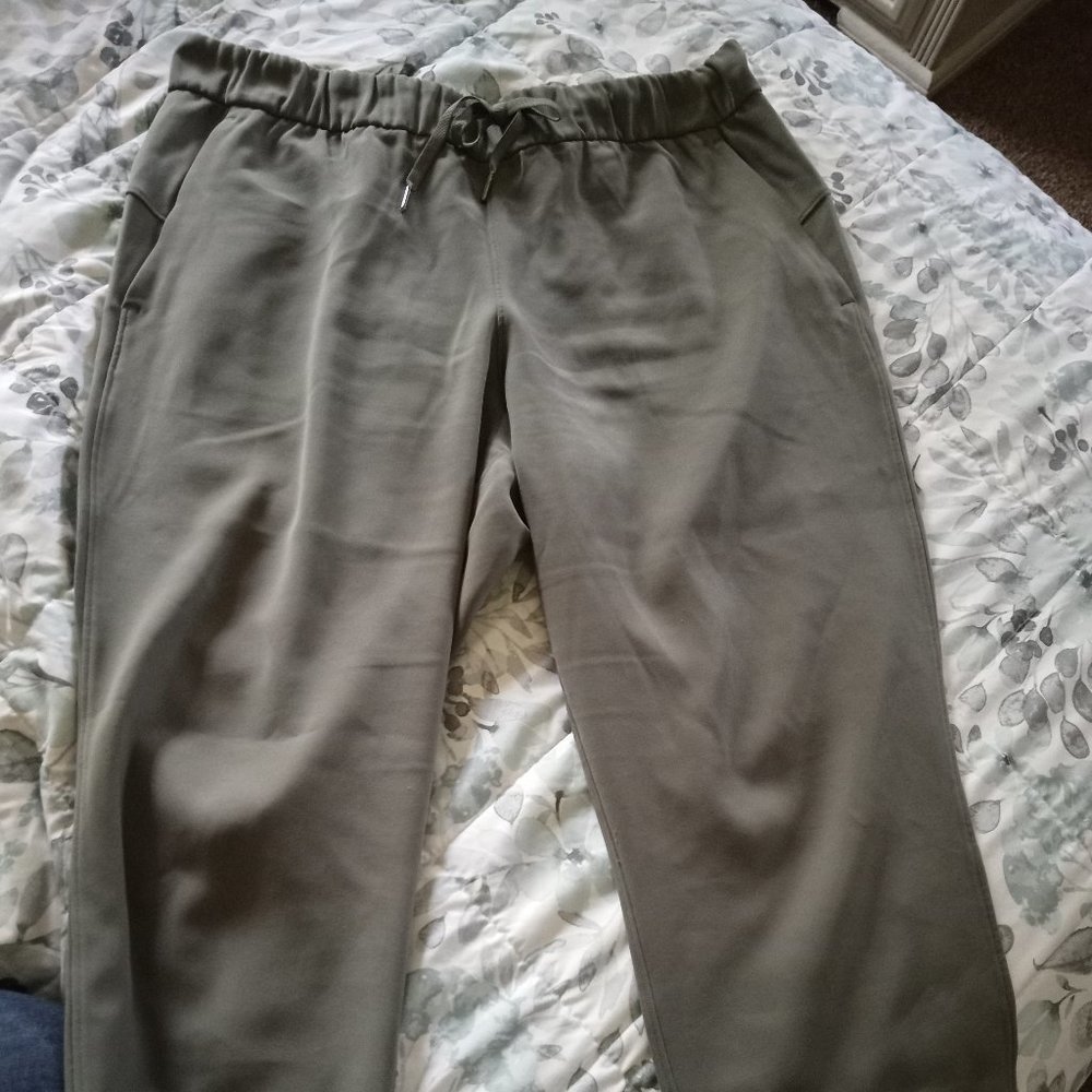 Lululemon Capri